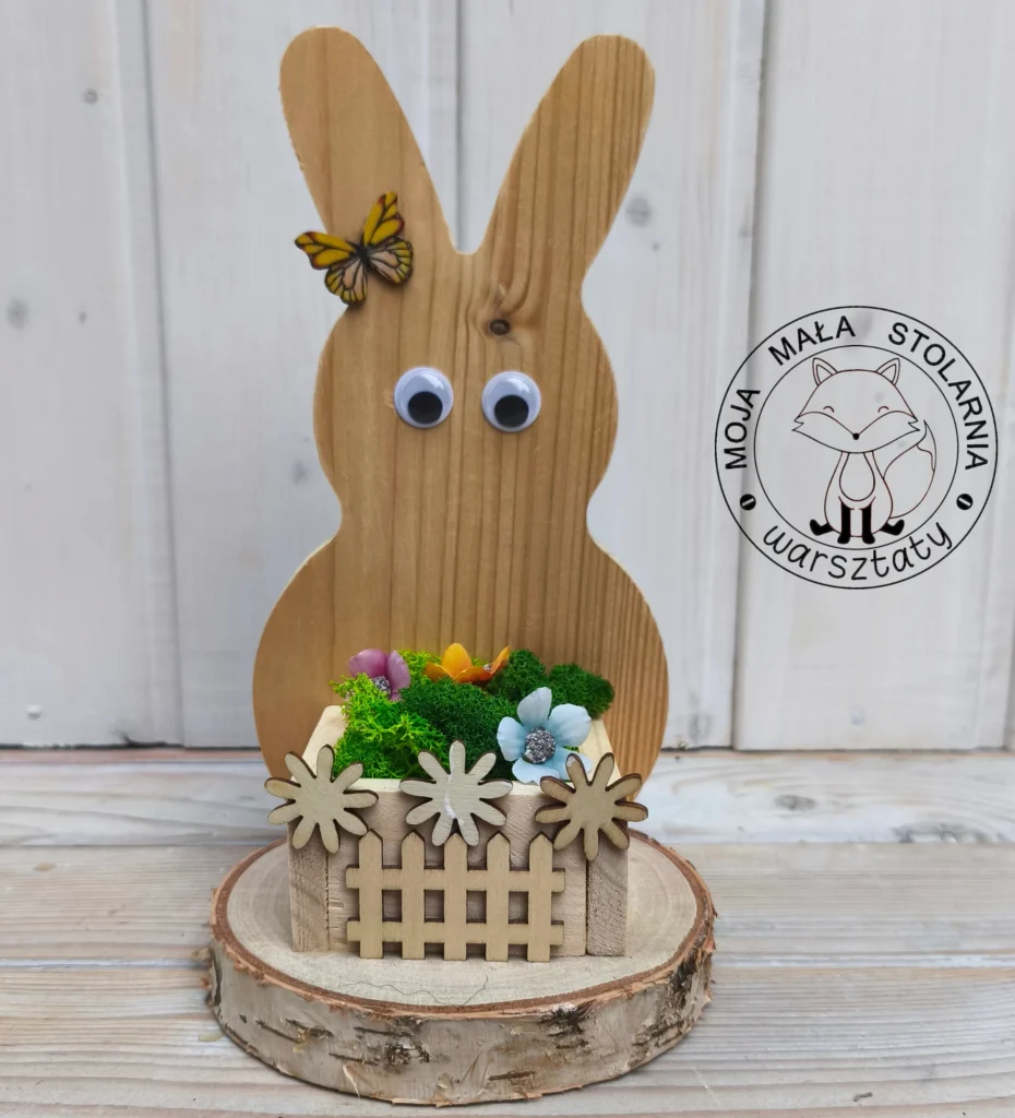 stroik wielkanocny, drewniany zajączek