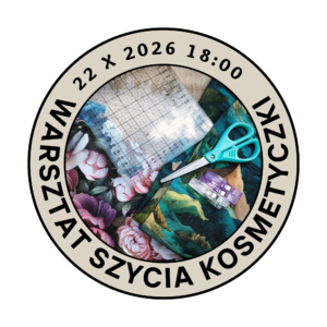 pani szyje na maszynie kosmetyczkę z zamkiem